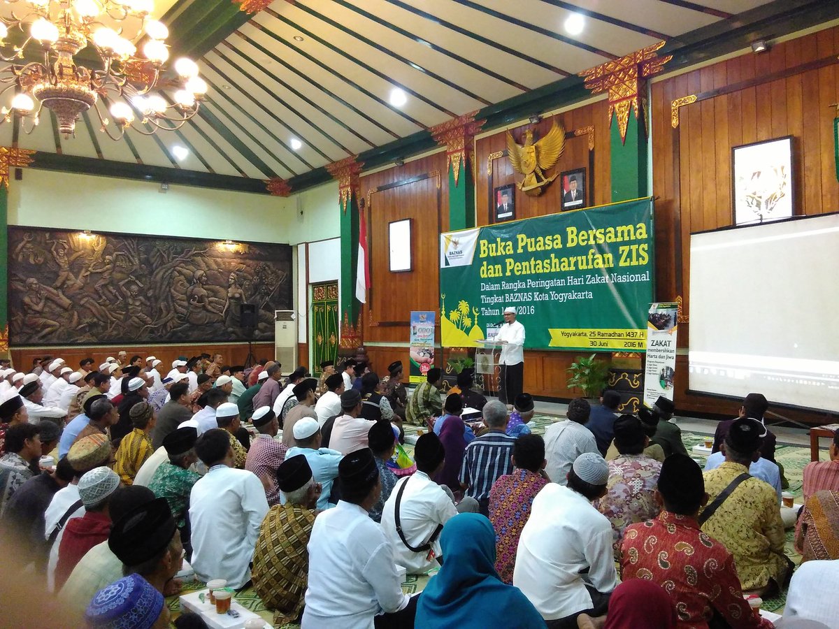  HARI ZAKAT NASIONAL  PENTHASYARIFAN ZIS KEPADA PENJAGA MASJID DAN PESANTREN DHUAFAâ€™