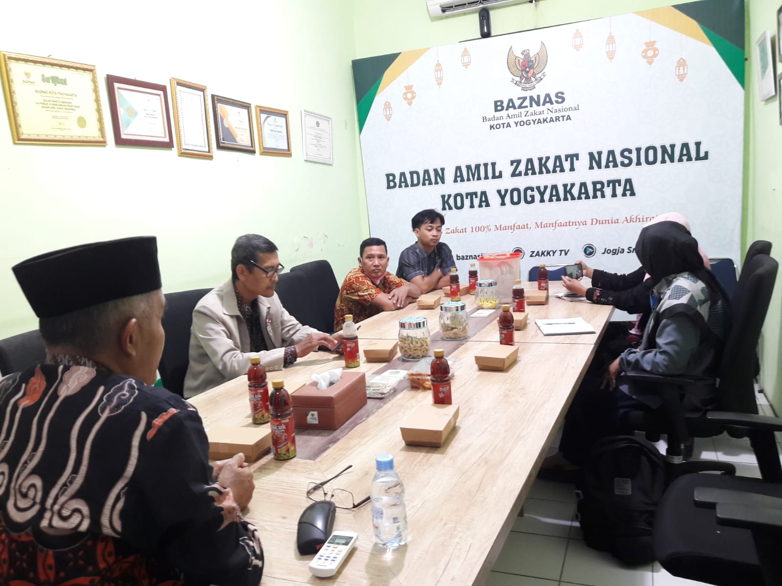 BAHAS SERTIFIKASI PRODUK HALAL UMK PROGRAM SUDAGARAN SEJAHTERA