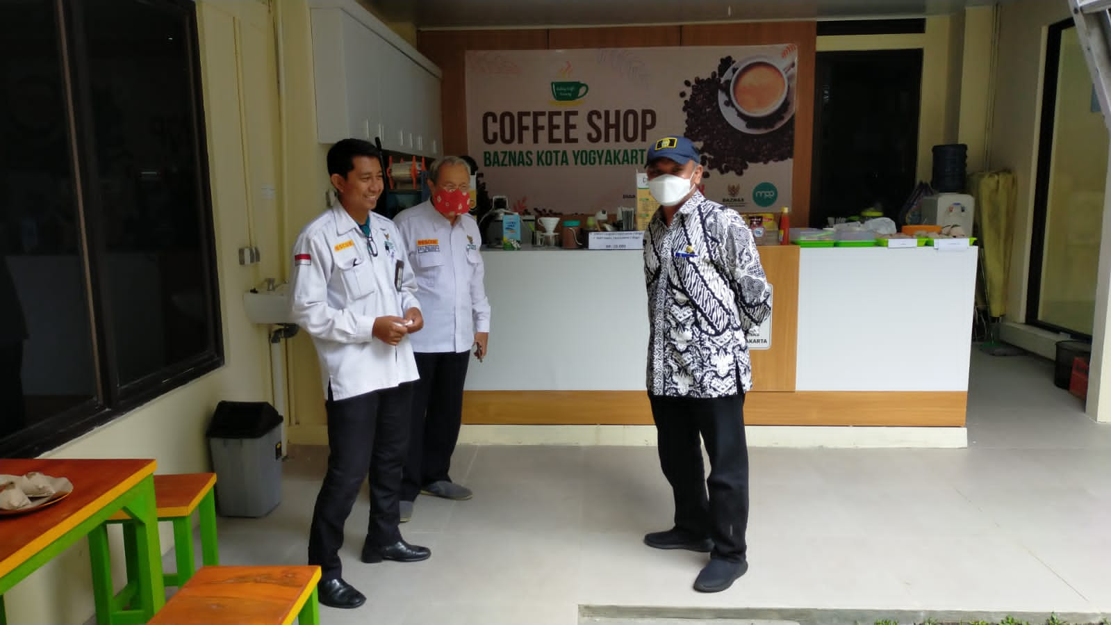 PJ WALIKOTA YOGYAKARTA KUNJUNGI COFFEE SHOP HENING DIFABEL BAZNAS KOTA YOGYAKARTA