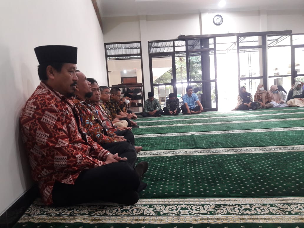 BAZNAS KOTA YOGYAKARTA - "JUMAT PENUH BERKAH" BAZNAS KOTA YOGYAKJARTA ...