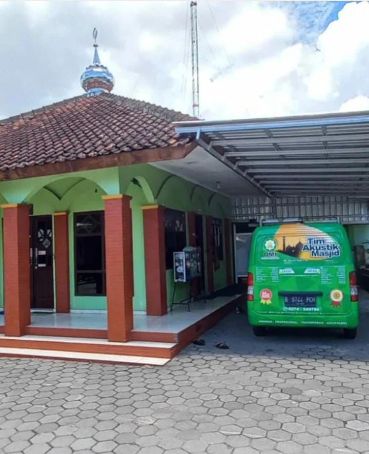 22 MASJID/MUSHOLA DAPAT LAYANAN TIM KEBERSIHAN BAZNAS KOTA YOGYAKARTA