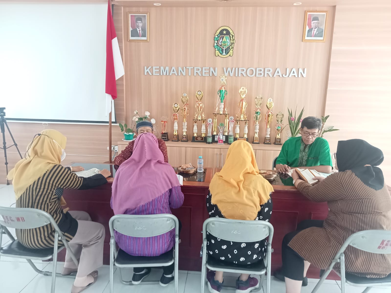 KEMANTREN WIROBRAJAN  BERSAMA BAZNAS KOTA YOGYAKARTA ADAKAN MADRASAH AL QURAN