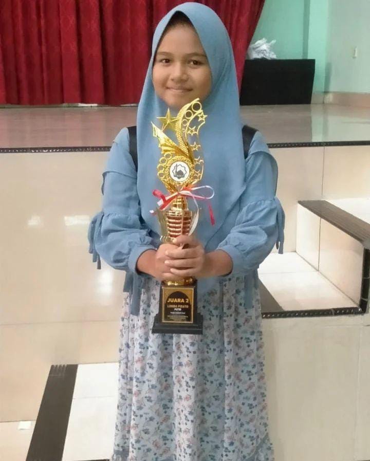 FARAH ALMIRA MEZZA, PENERIMA BEASISWA KADER HAFIDZ AL QUR'AN BAZNAS KOTA YOGYAKARTA, RAIH JUARA 1 PILDACIL FASI BADKO RAYON GONDOMANAN