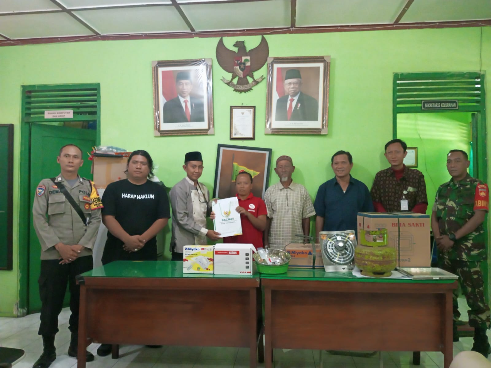 *BAZNAS KOTA YOGYAKARTA BERIKAN BANTUAN PEMBERDAYAAN EKONOMI DHUAFA*