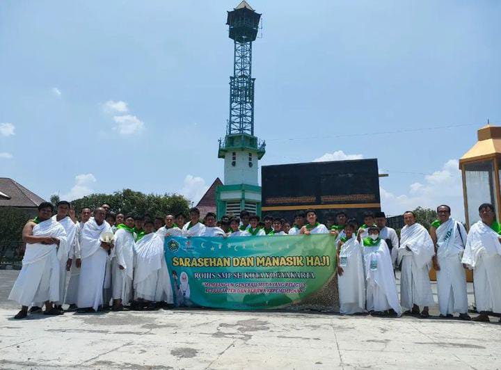 BAZNAS KOTA YOGYAKARTA BERSAMA MGMP PAI ADAKAN LATIHAN MANASIK HAJI DAN SARASEHAN BAGI ROHIS SMP SE-KOTA YOGYAKARTA