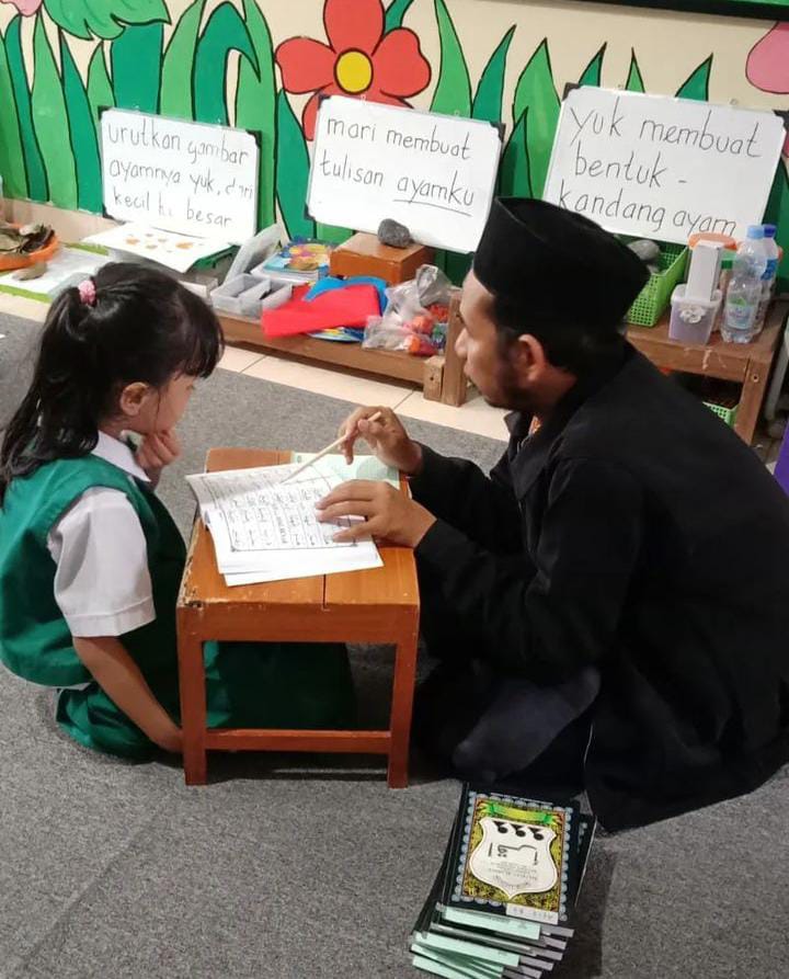 MADRASAH AL QUR'AN (MDA) BAZNAS KOTA YOGYAKARTA DI TAMAN KANAK-KANAK (TK) NEGERI 5 KOTA YOGYAKARTA