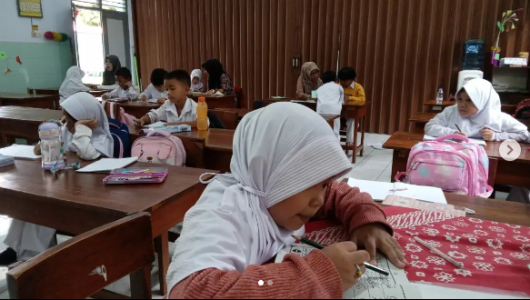 Ananda sholeh/sholehah siswa kelas 1 SDN Kyai Mojo mengikuti MDA BAZNAS