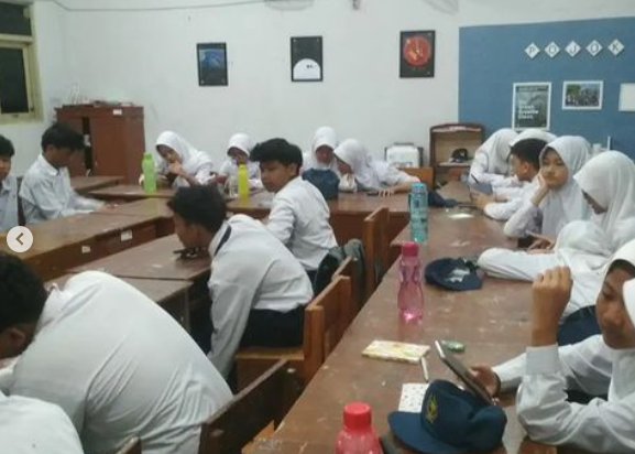 Madrasah Al Qur'an (MDA) Siswa SMP Negeri 12 Yogyakarta