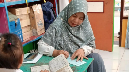 Madrasah Al Qur'an (MDA) Siswa Taman Kanak Kanak (TK) Negeri 9 Yogyakarta