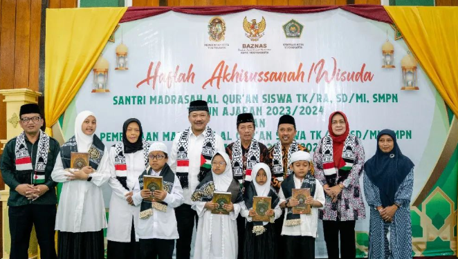 BAZNAS Kota Yogyakarta Wisuda 975 Santri Madrasah Al Qur'an (MDA) Siswa Sekolah dan Madrasah Tahun Ajaran 2023/2024