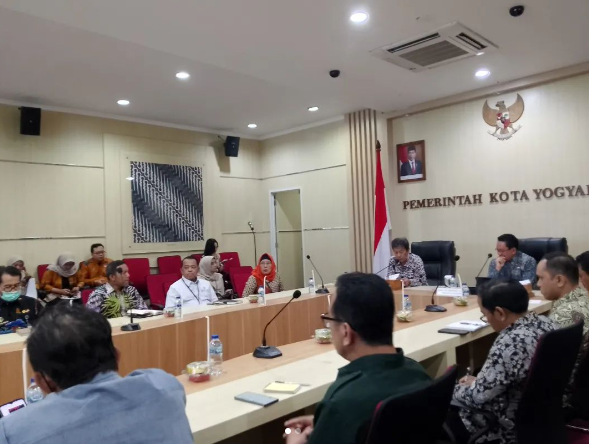 Ketua BAZNAS Kota Jogja Ikuti Focus Group Discussion (FGD) Tim Koordinasi Penanggulangan Kemiskinan (TKPK) Kota Yogyakarta